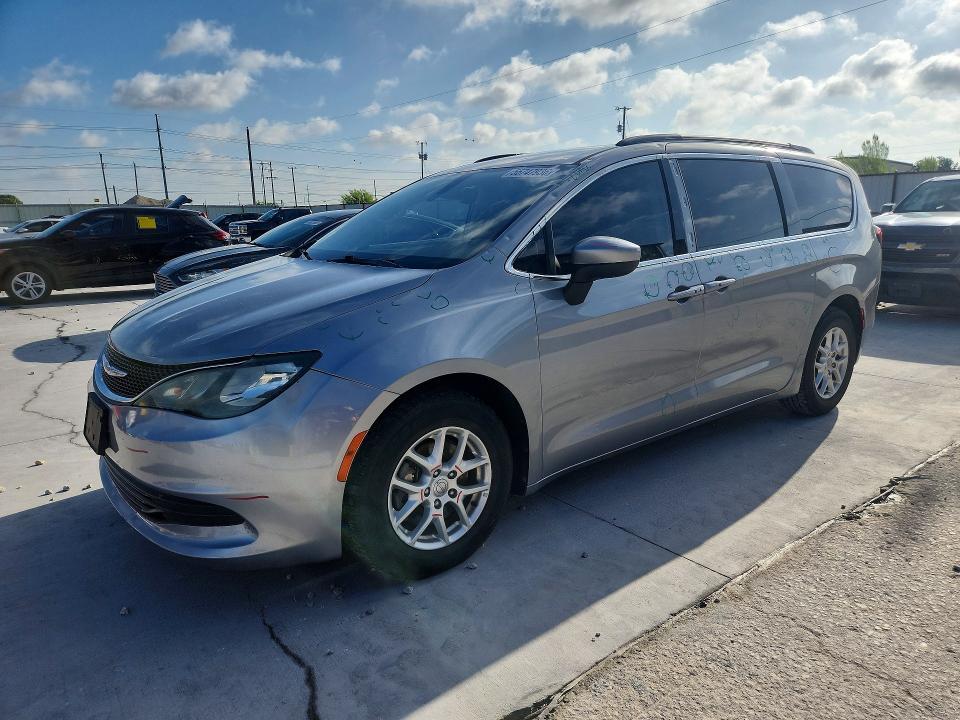 2020 CHRYSLER VOYAGER LXI