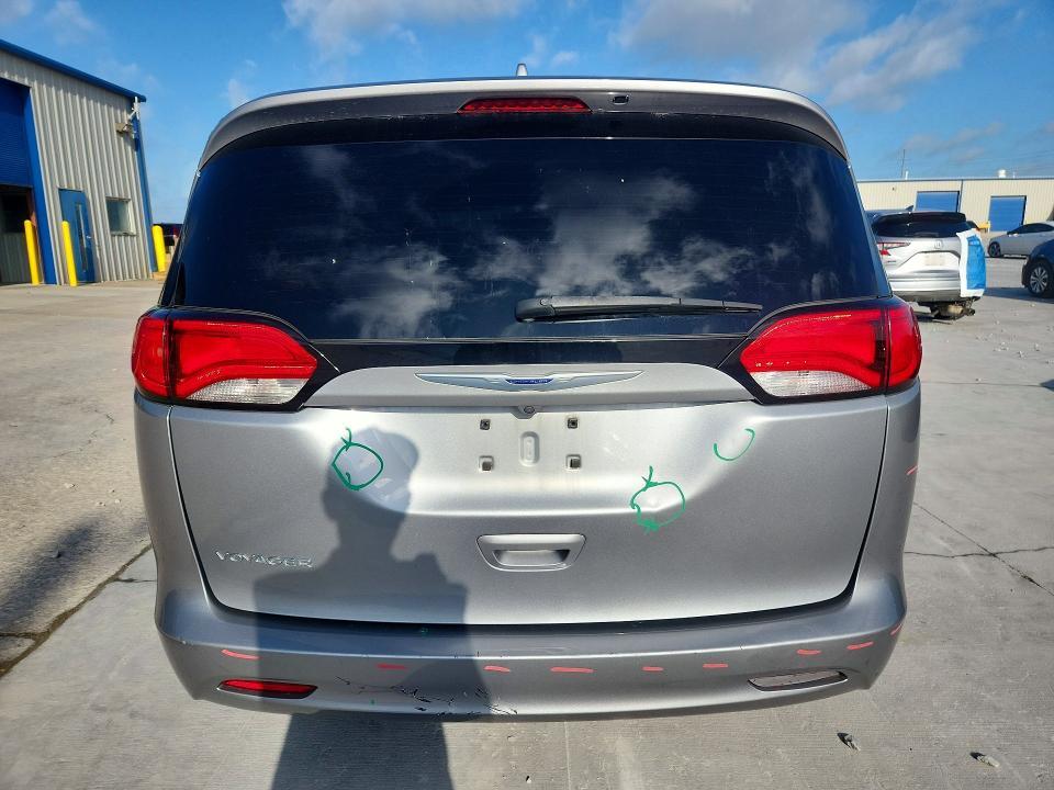 2020 CHRYSLER VOYAGER LXI — Фото 6 из 13