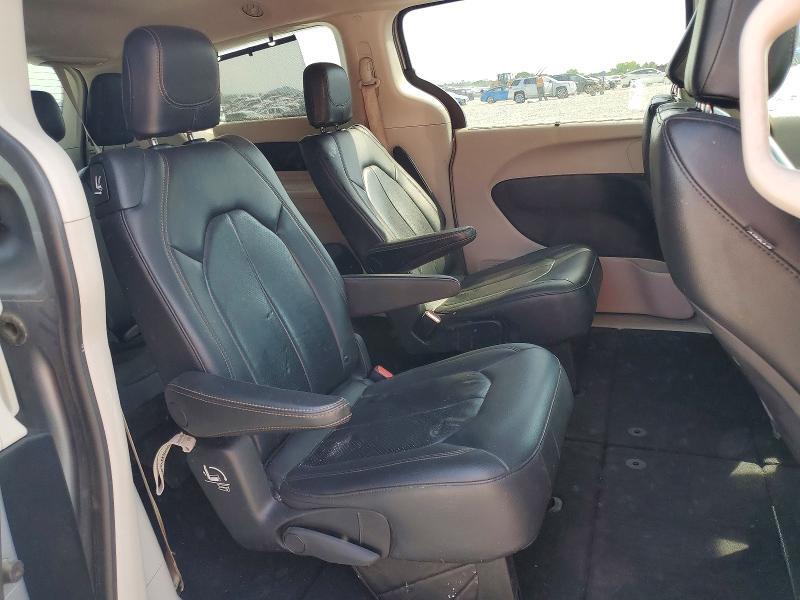 2020 CHRYSLER PACIFICA TOURING L — Фото 11 из 13
