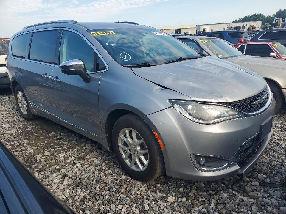 2020 CHRYSLER PACIFICA TOURING L — Фото 4 из 13