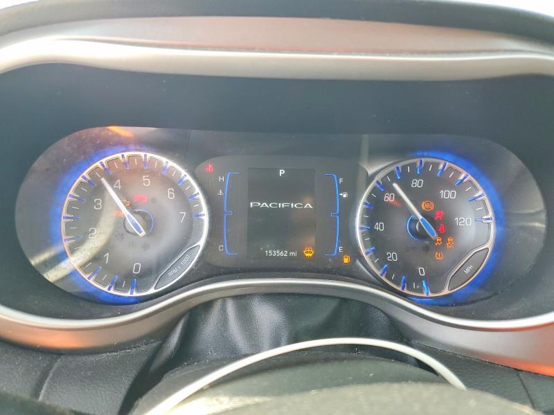 2020 CHRYSLER PACIFICA TOURING L — Фото 9 из 13