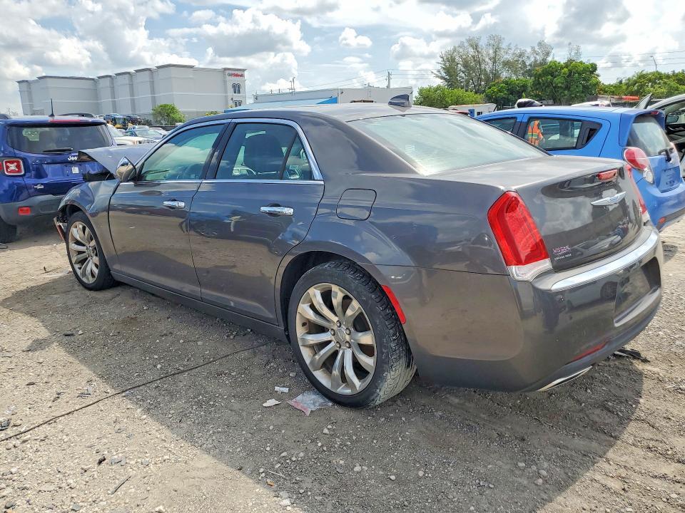2020 CHRYSLER 300 LIMITED — Фото 2 из 12