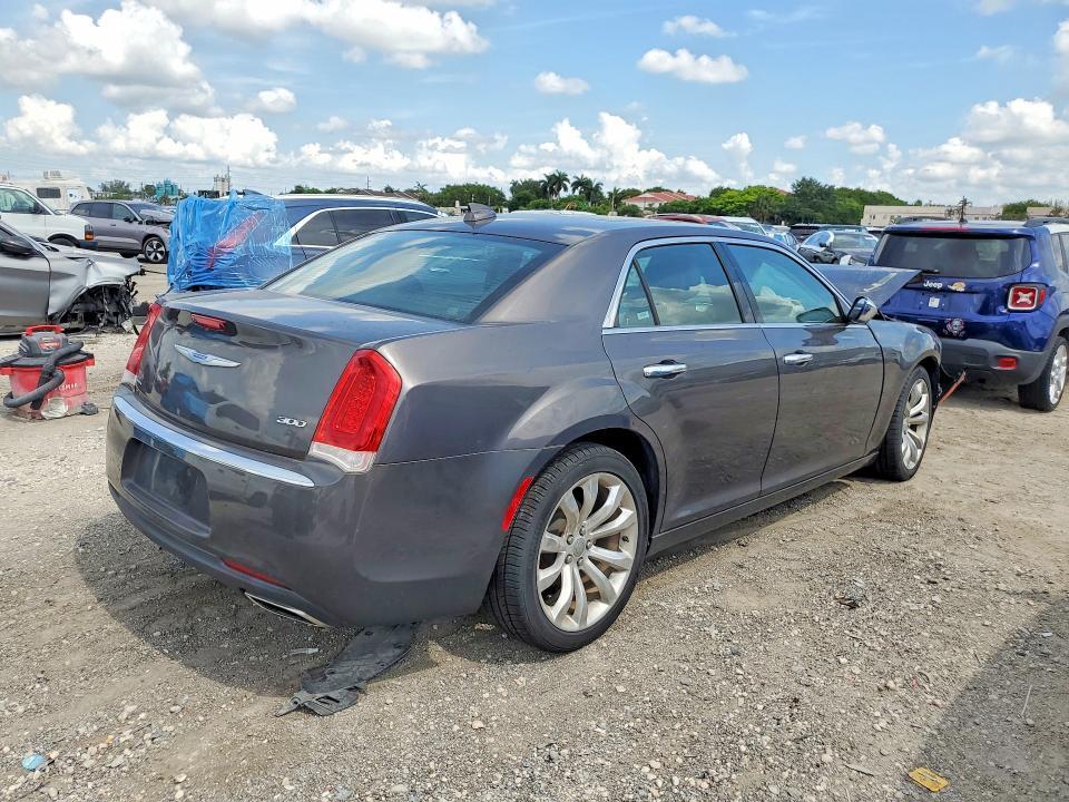 2020 CHRYSLER 300 LIMITED — Фото 3 из 12
