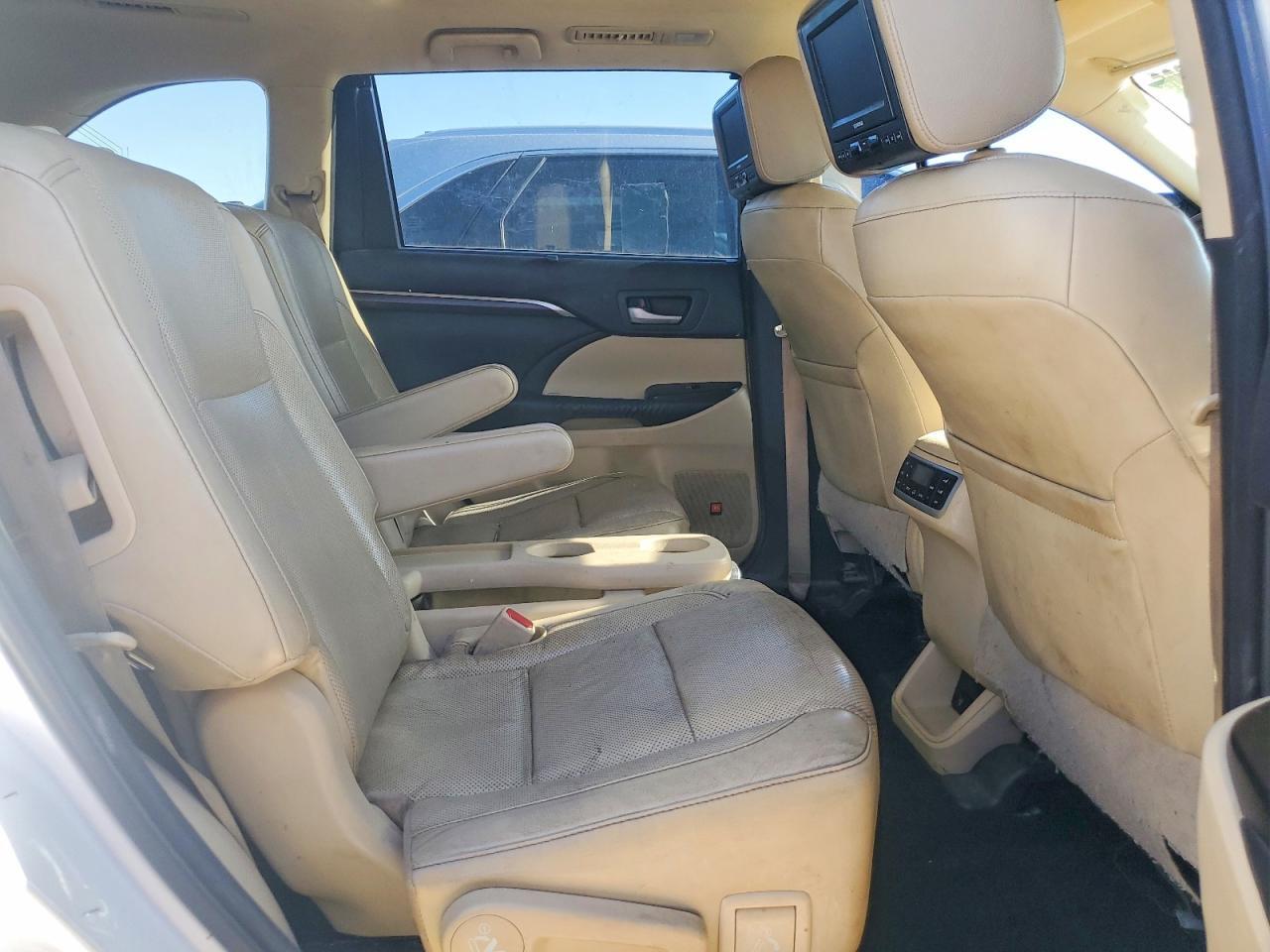 2015 TOYOTA HIGHLANDER LIMITED PLATINUM — Фото 11 из 13