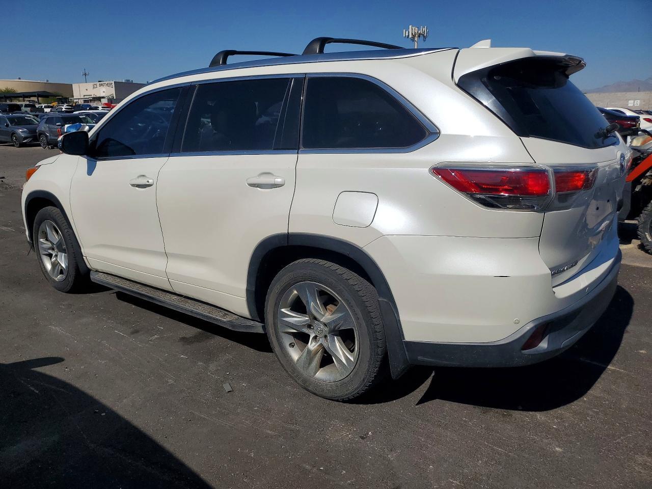 2015 TOYOTA HIGHLANDER LIMITED PLATINUM — Фото 2 из 13
