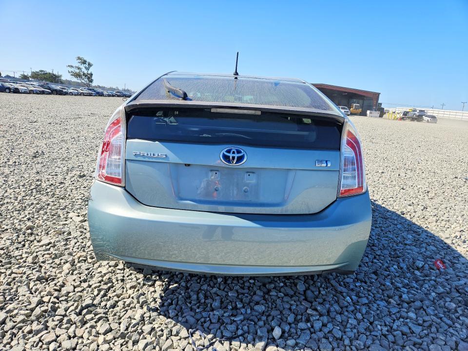 2015 TOYOTA PRIUS TWO — Фото 6 из 13