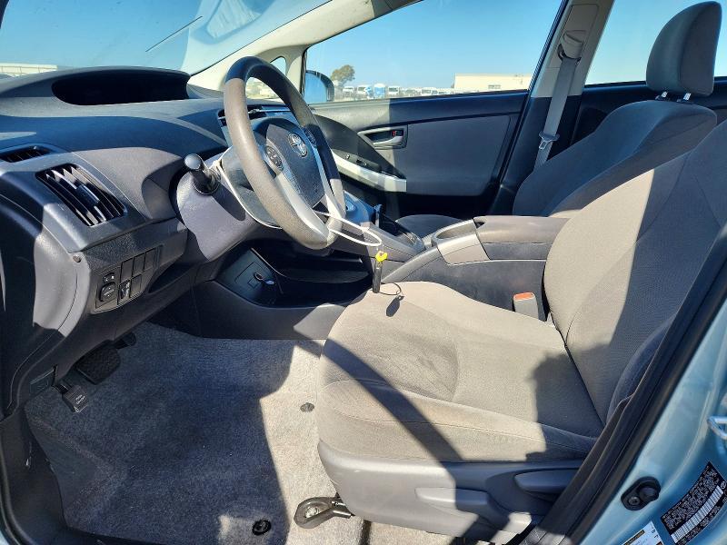 2015 TOYOTA PRIUS TWO — Фото 7 из 13