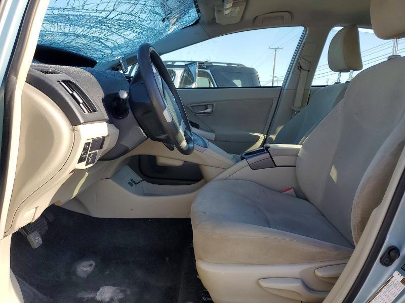 2015 TOYOTA PRIUS THREE — Фото 7 из 12