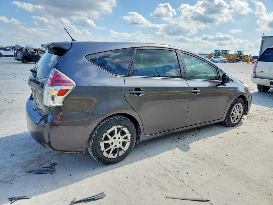 2015 TOYOTA PRIUS V TWO — Фото 3 из 12