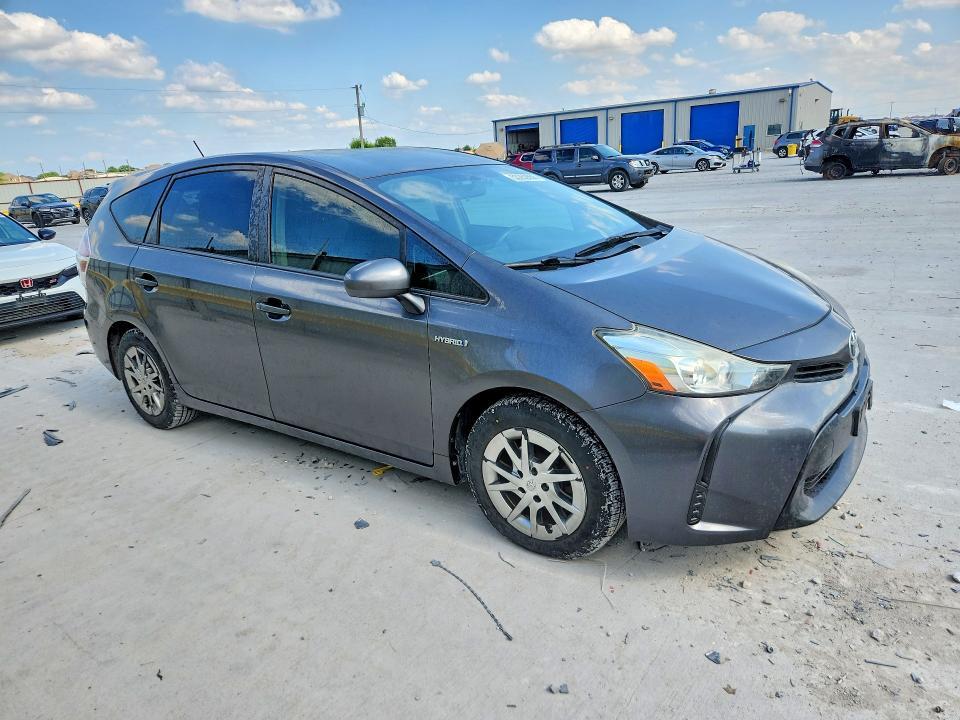 2015 TOYOTA PRIUS V TWO — Фото 4 из 12