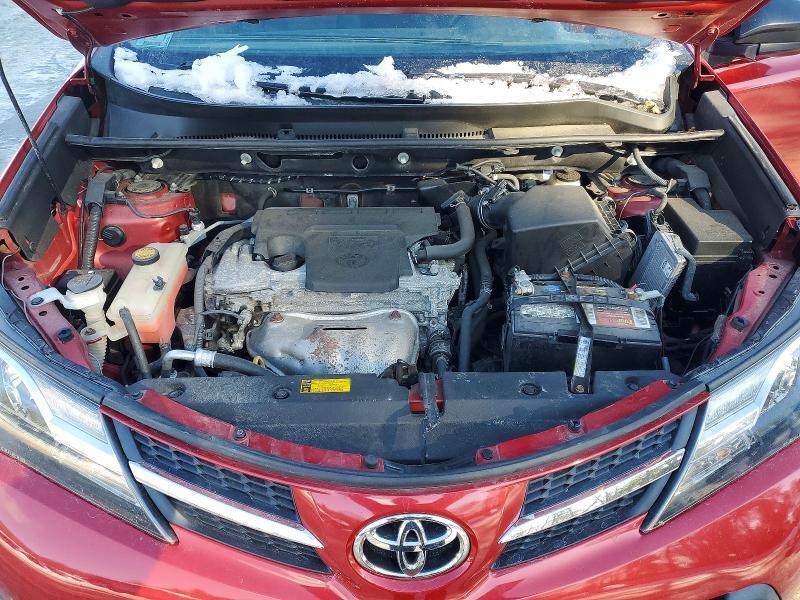 2015 TOYOTA RAV4 — Фото 12 из 14
