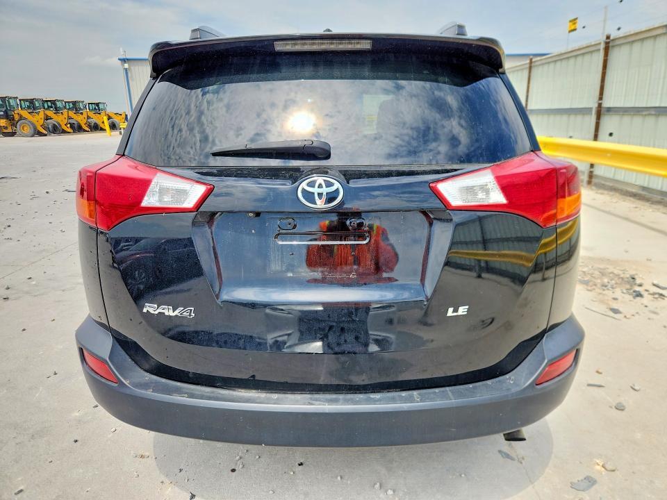 2015 TOYOTA RAV4 LE — Фото 6 из 13
