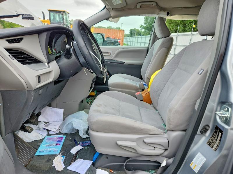 2015 TOYOTA SIENNA L 7-PASSENGER — Фото 7 из 13