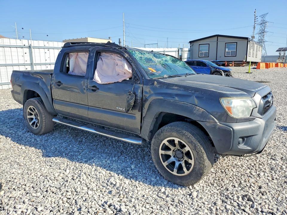 2015 TOYOTA TACOMA DOUBLE CAB PRERUNNER — Фото 4 из 12