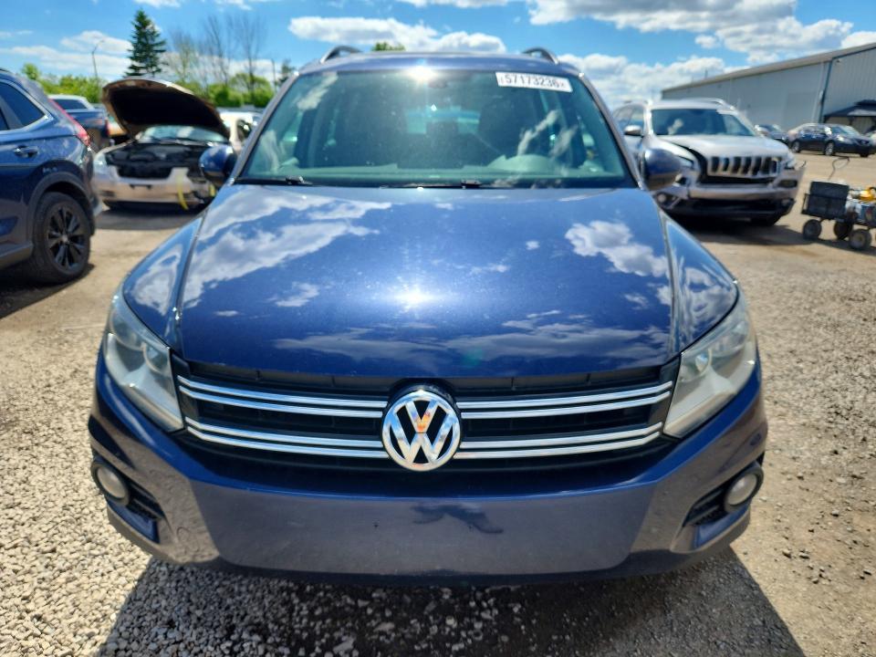 2015 VOLKSWAGEN TIGUAN S — Фото 5 из 13