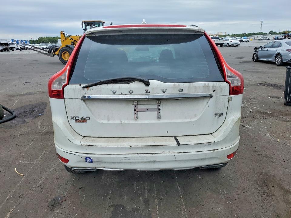 YV440MDJ8F2676329 2015 VOLVO XC60 photo no. 6