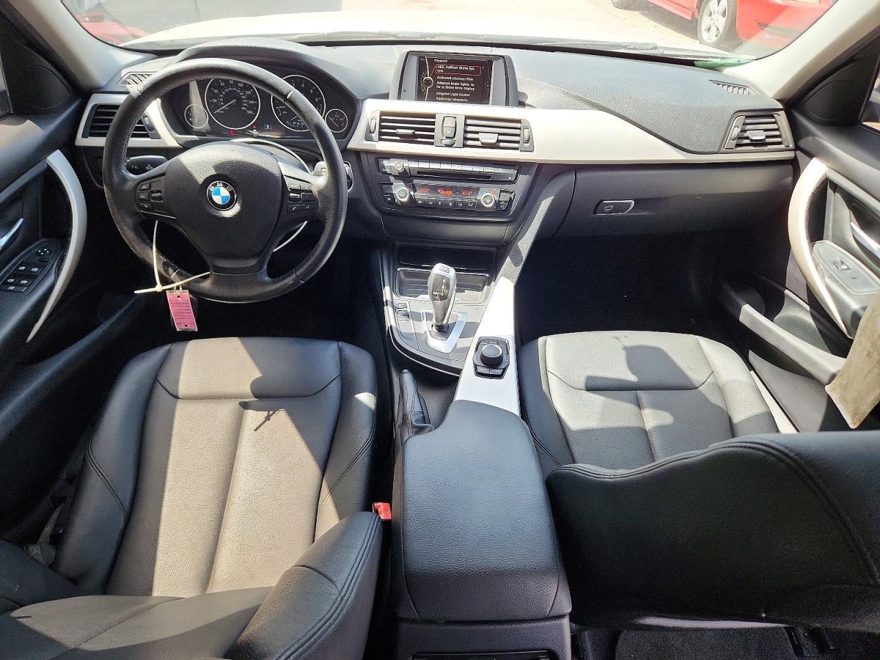2014 BMW 320 I — Фото 8 из 12