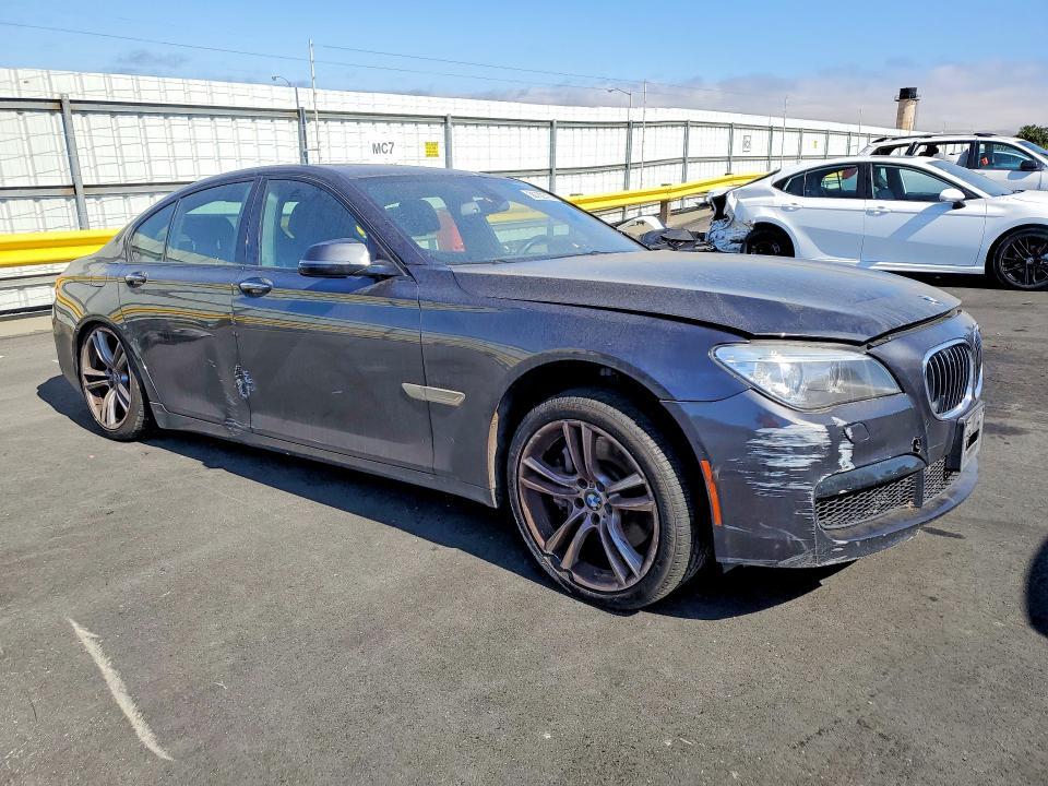 2014 BMW 750 I — Фото 4 из 12