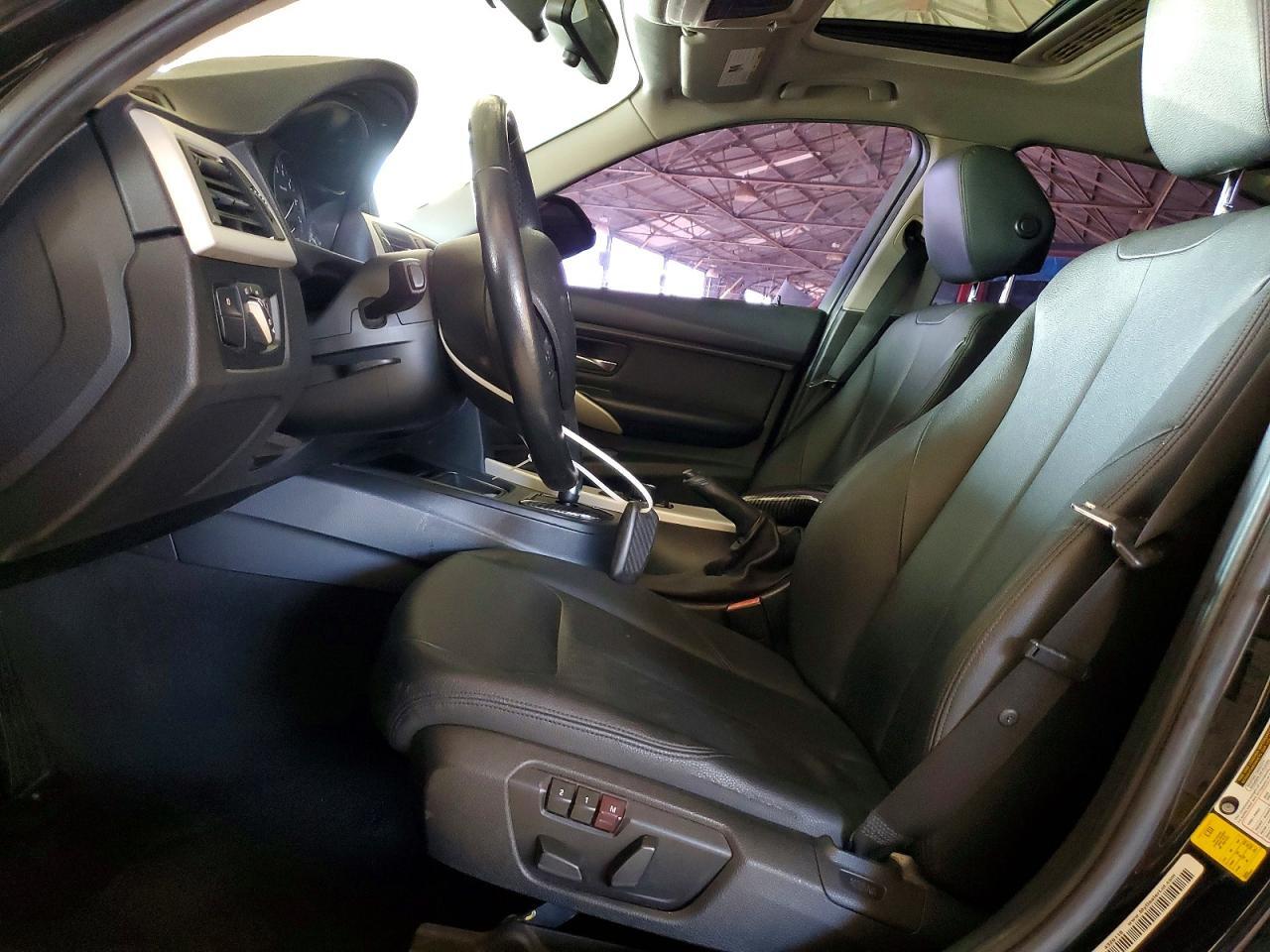 2014 BMW 320 I — Фото 7 из 12