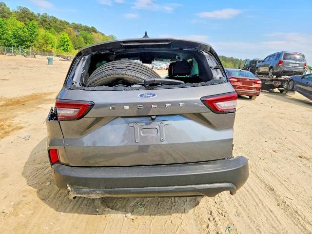 2025 FORD ESCAPE ST LINE — Фото 6 из 13