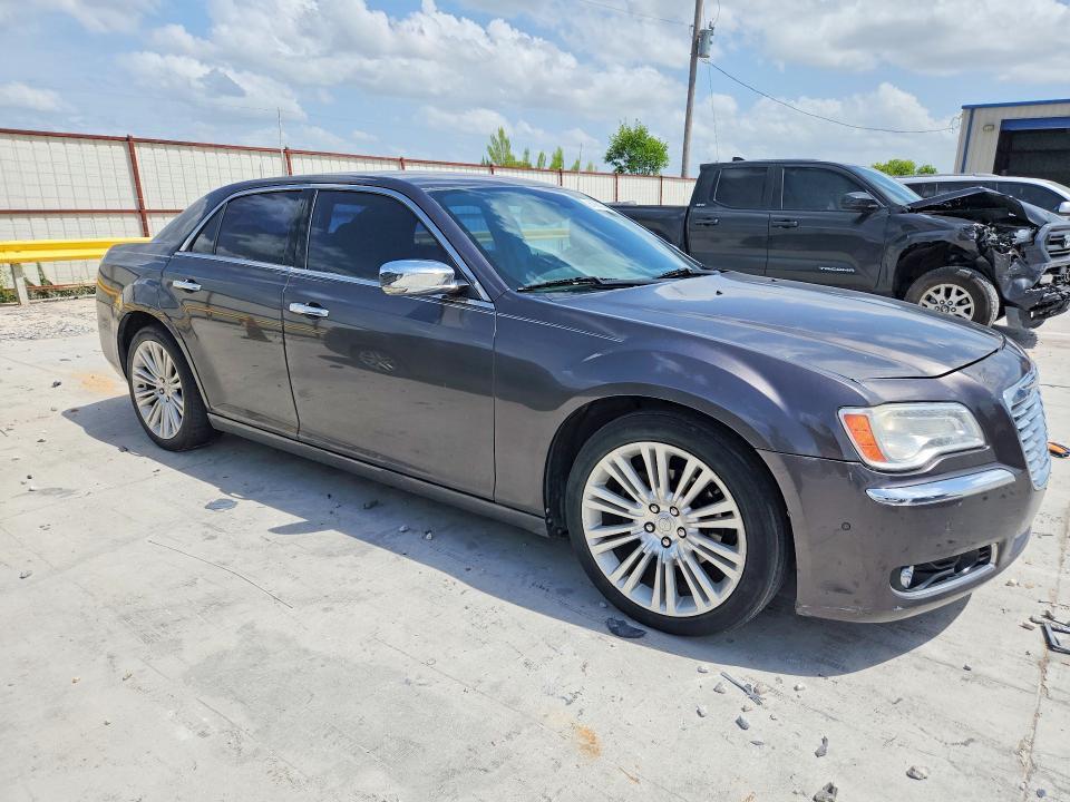 2C3CCAEGXEH183768 2014 CHRYSLER 300C photo no. 4