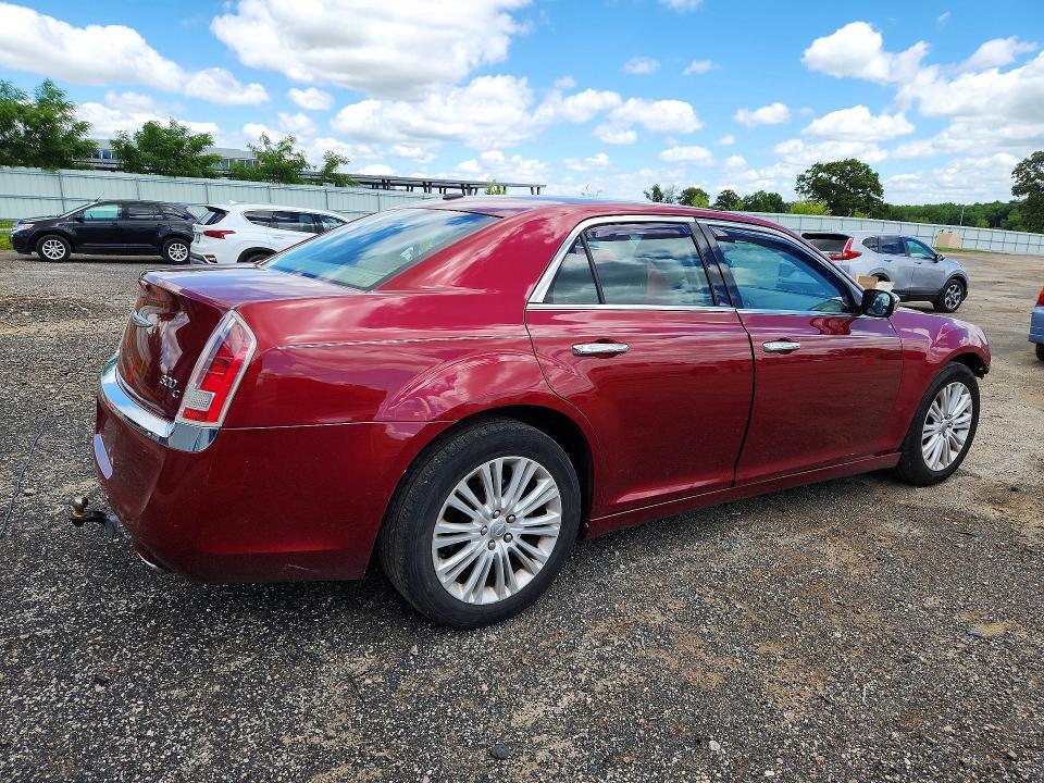 2014 CHRYSLER 300C — Фото 3 из 13