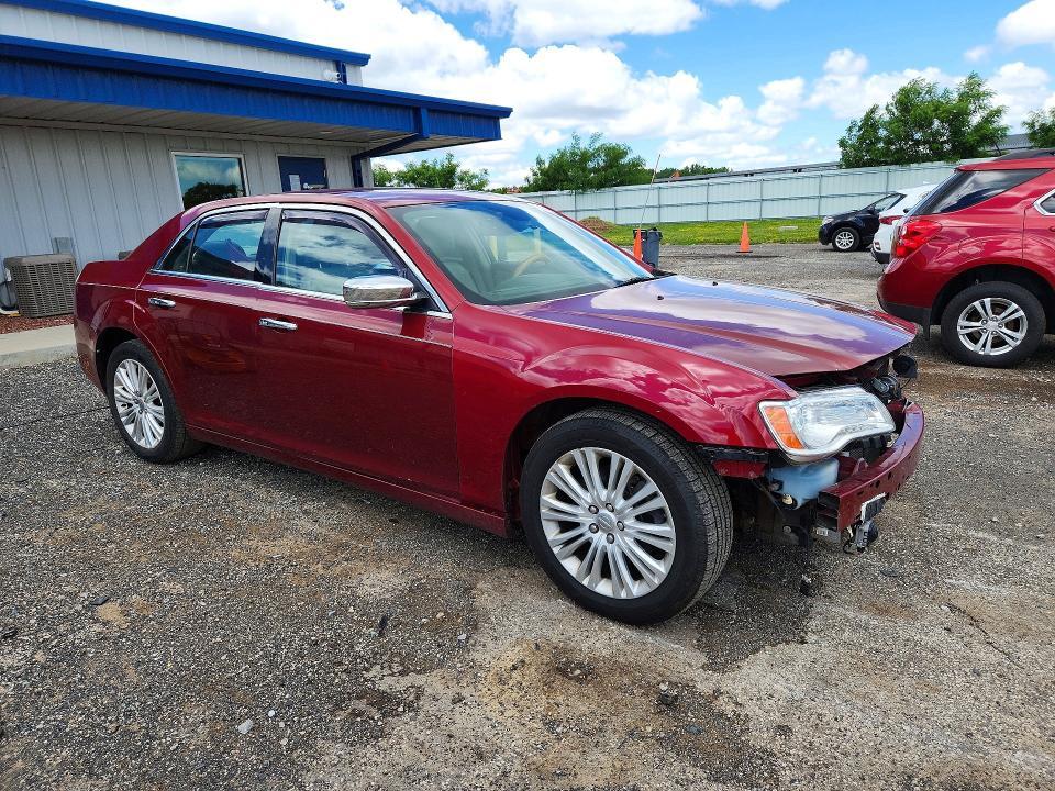 2014 CHRYSLER 300C — Фото 4 из 13