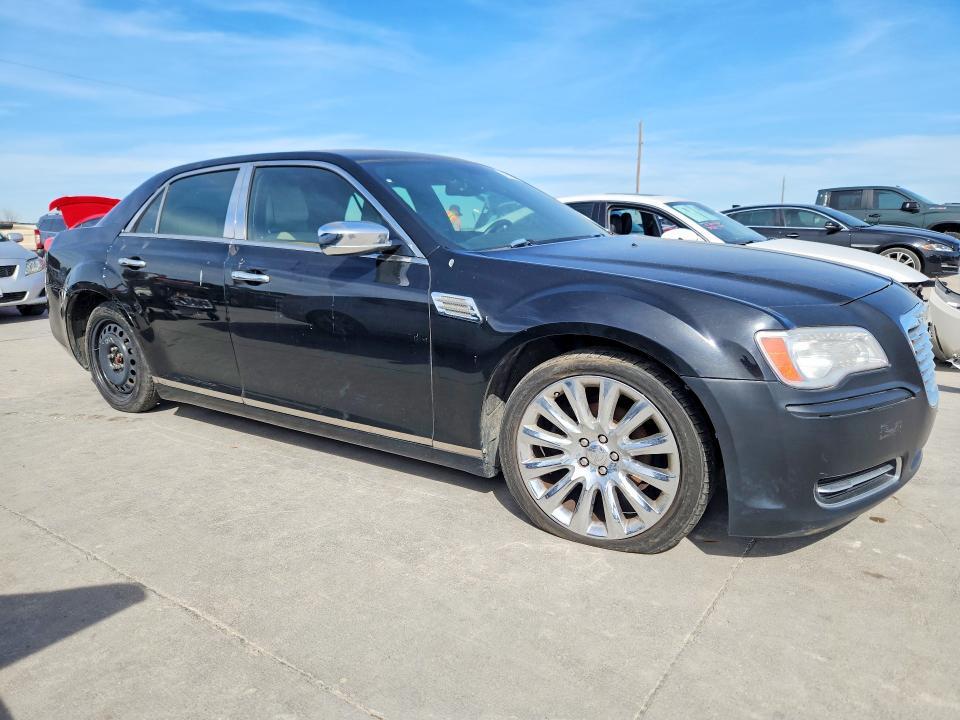 2C3CCAAG6EH343148 2014 CHRYSLER 300 photo no. 4