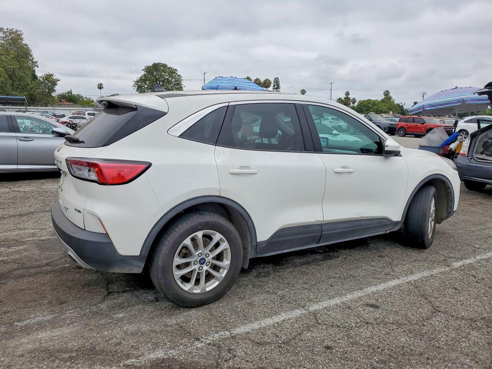 1FMCU9G67LUB69151 2020 FORD ESCAPE photo no. 3