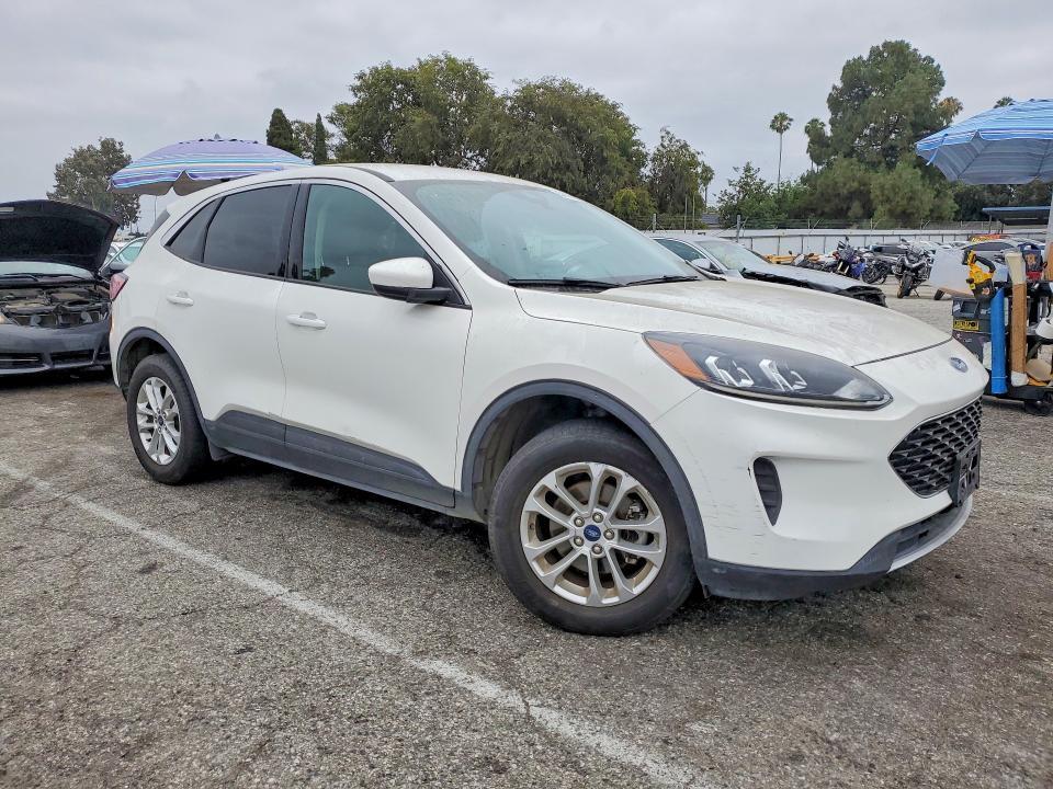 1FMCU9G67LUB69151 2020 FORD ESCAPE photo no. 4