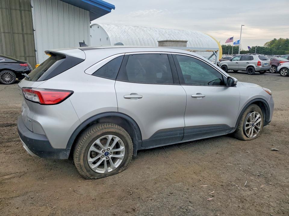 2020 FORD ESCAPE SE — Фото 3 из 13