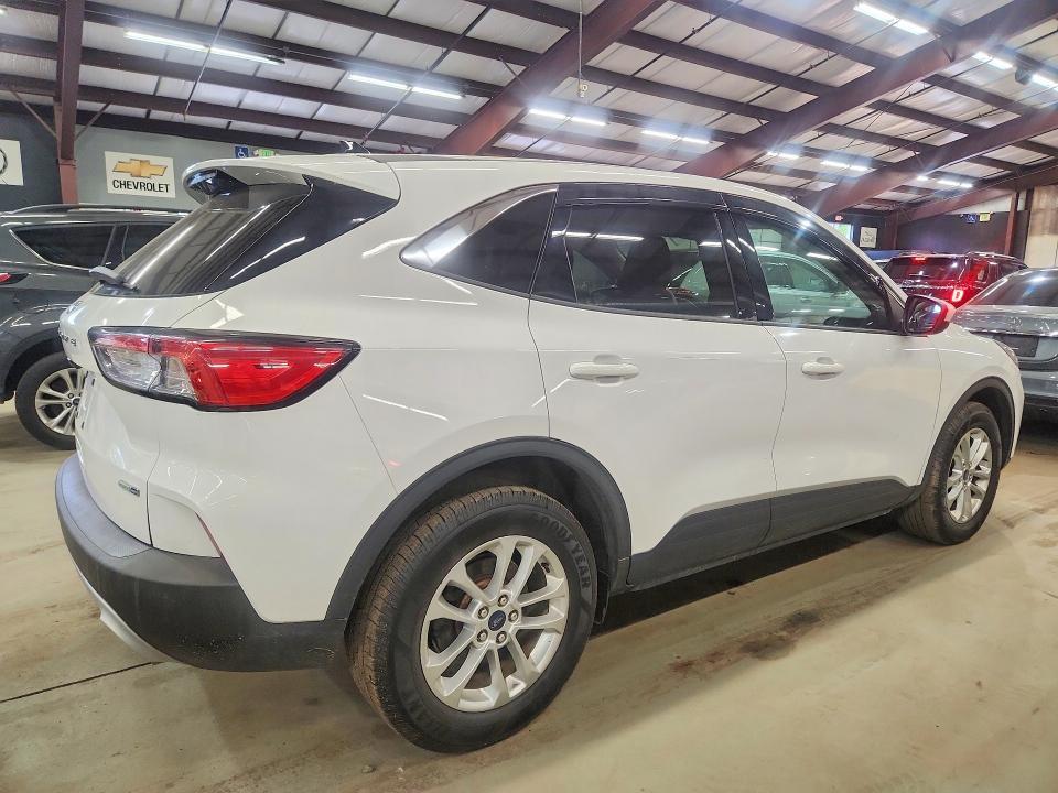 2020 FORD ESCAPE SE — Фото 3 из 13