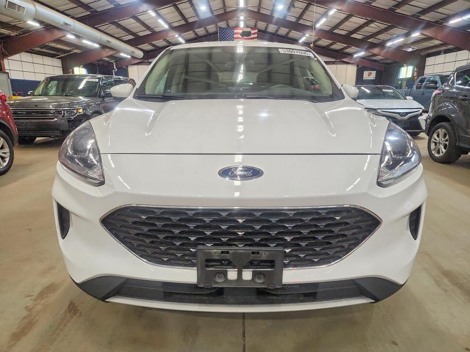 2020 FORD ESCAPE SE — Фото 5 из 13