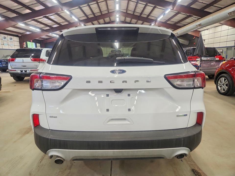 2020 FORD ESCAPE SE — Фото 6 из 13