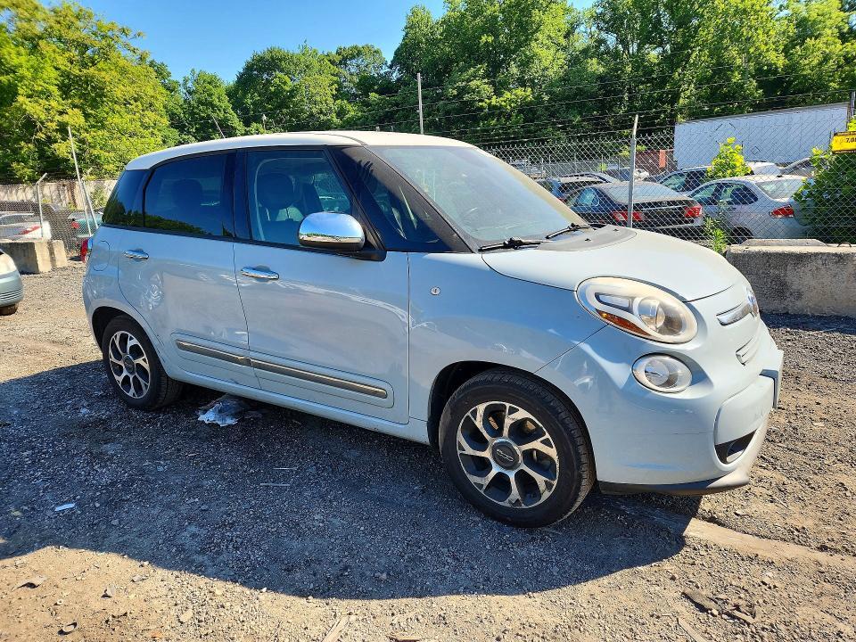 ZFBCFACH0EZ010536 2014 FIAT 500L photo no. 4