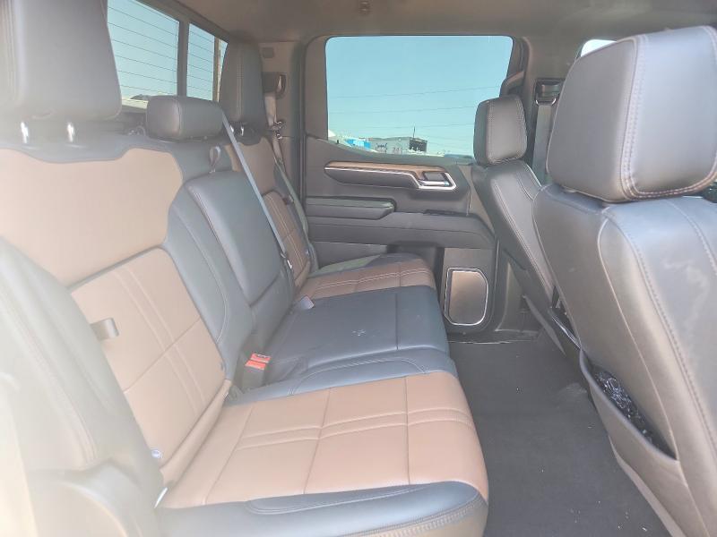2026 CHEVROLET SILVERADO K1500 HIGH COUNTRY — Фото 10 из 12