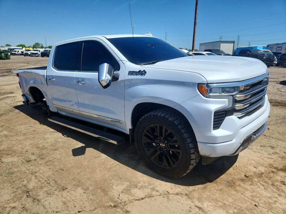 2026 CHEVROLET SILVERADO K1500 HIGH COUNTRY — Фото 4 из 12