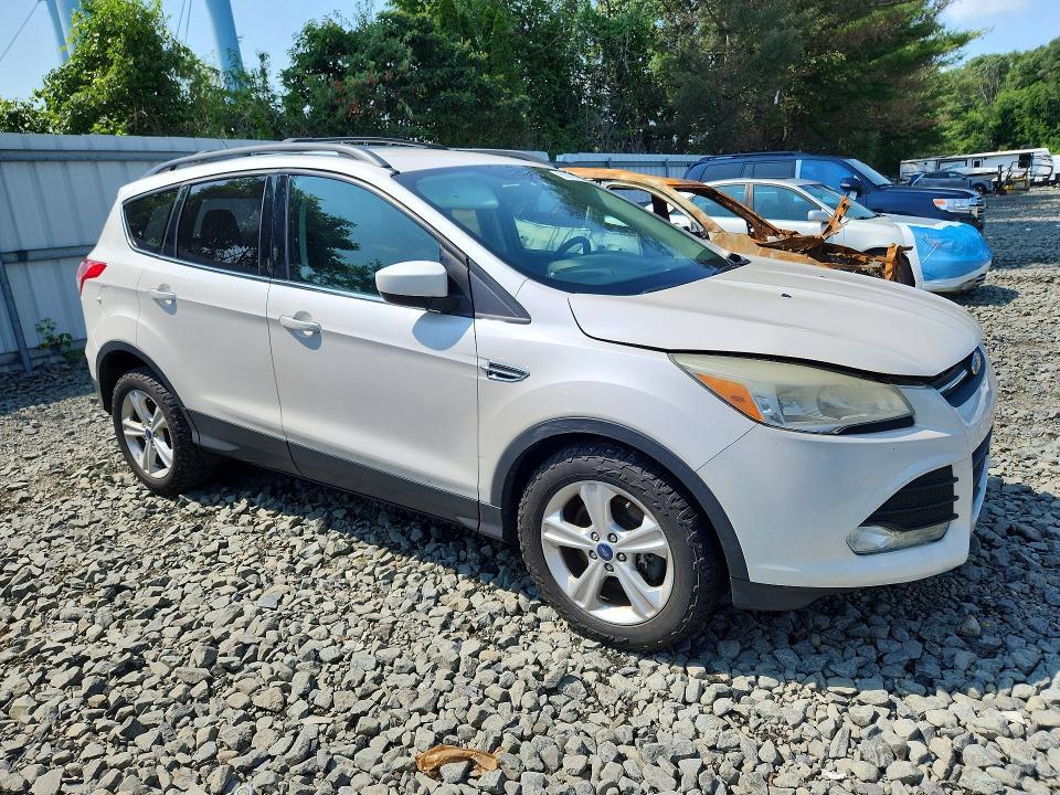 1FMCU9G90EUA88795 2014 FORD ESCAPE photo no. 4