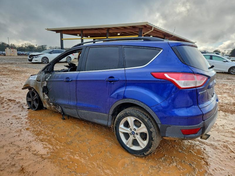 1FMCU0GX2EUA12392 2014 FORD ESCAPE photo no. 2