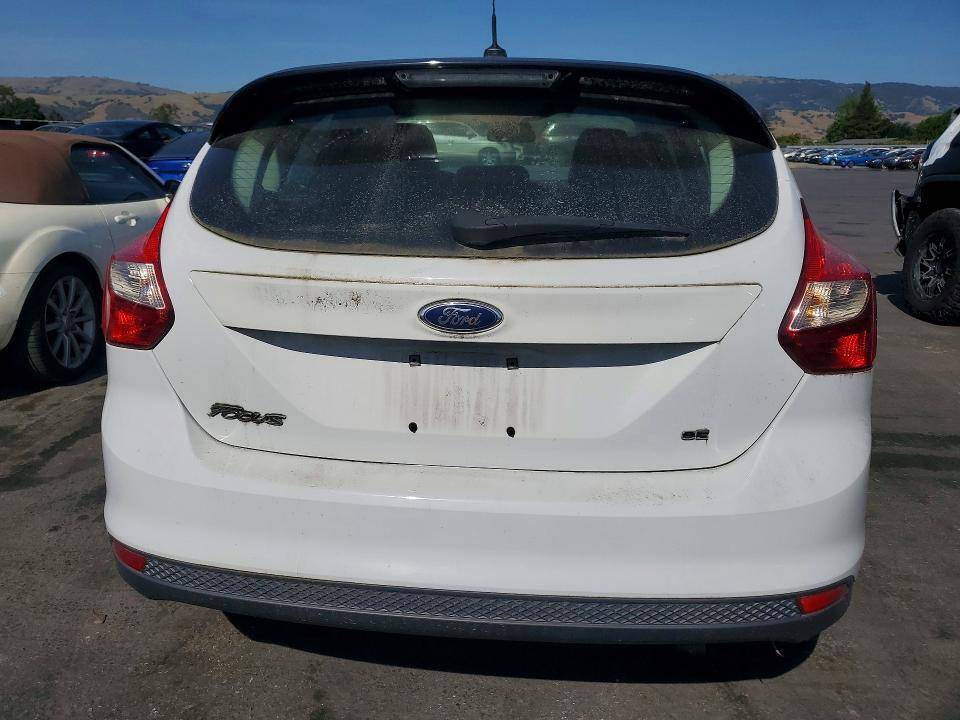 1FADP3K22EL454260 2014 FORD FOCUS photo no. 6
