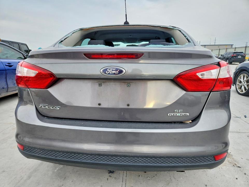 2014 FORD FOCUS SE — Фото 6 из 12