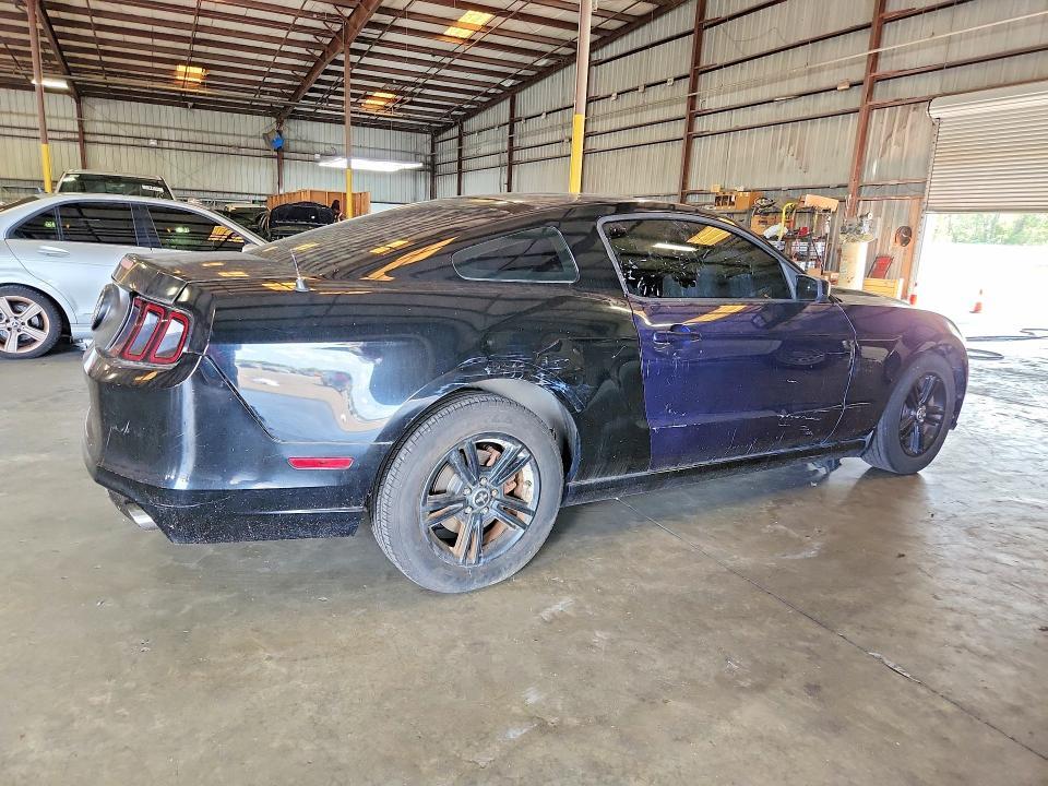 2014 FORD MUSTANG — Фото 3 из 12