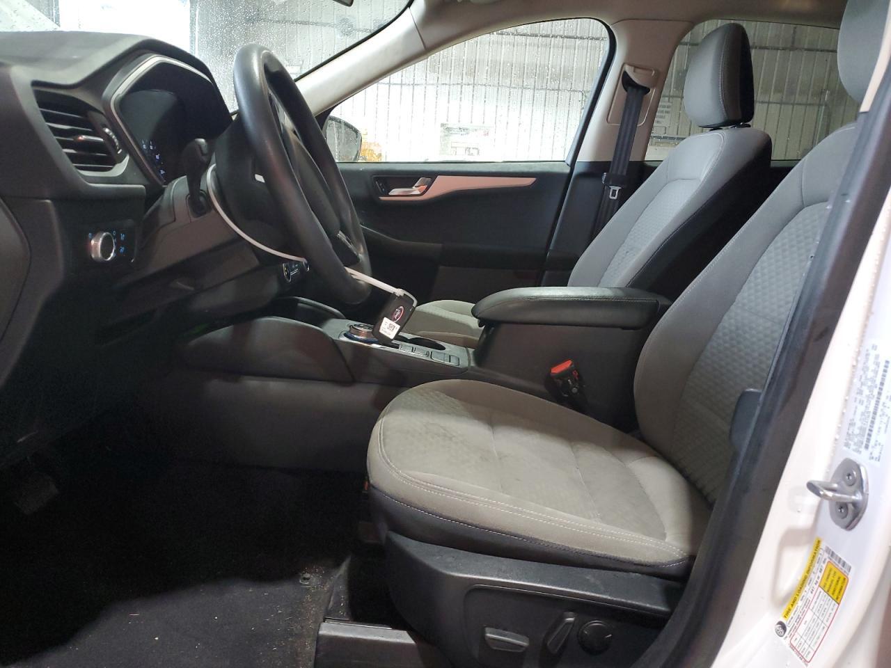 2020 FORD ESCAPE SE — Фото 7 из 13