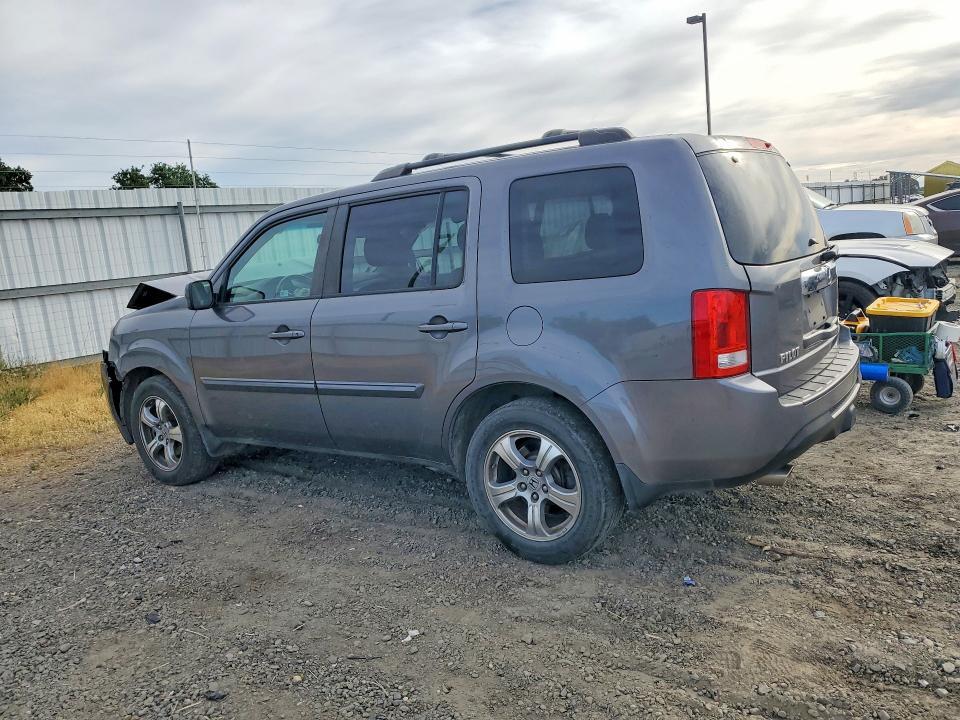 5FNYF4H52EB023023 2014 HONDA PILOT photo no. 2