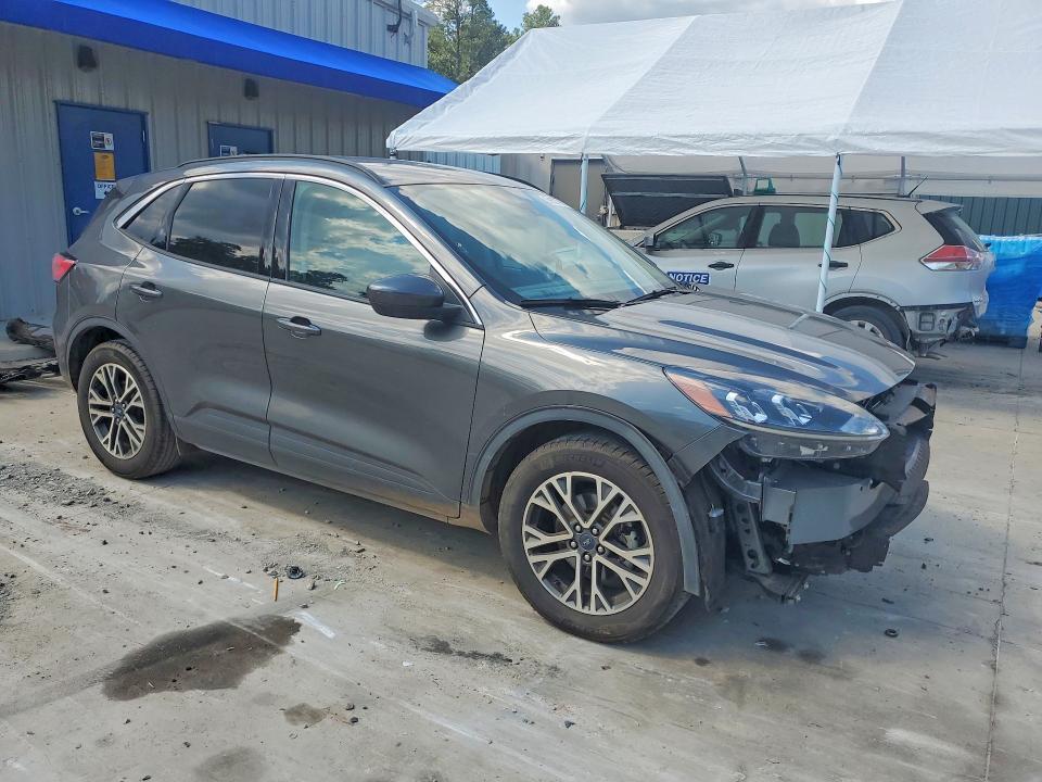 2020 FORD ESCAPE SEL — Фото 4 из 14