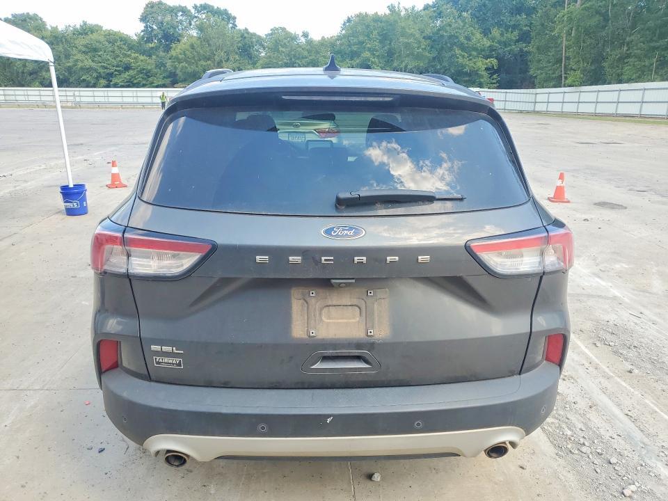 2020 FORD ESCAPE SEL — Фото 6 из 14