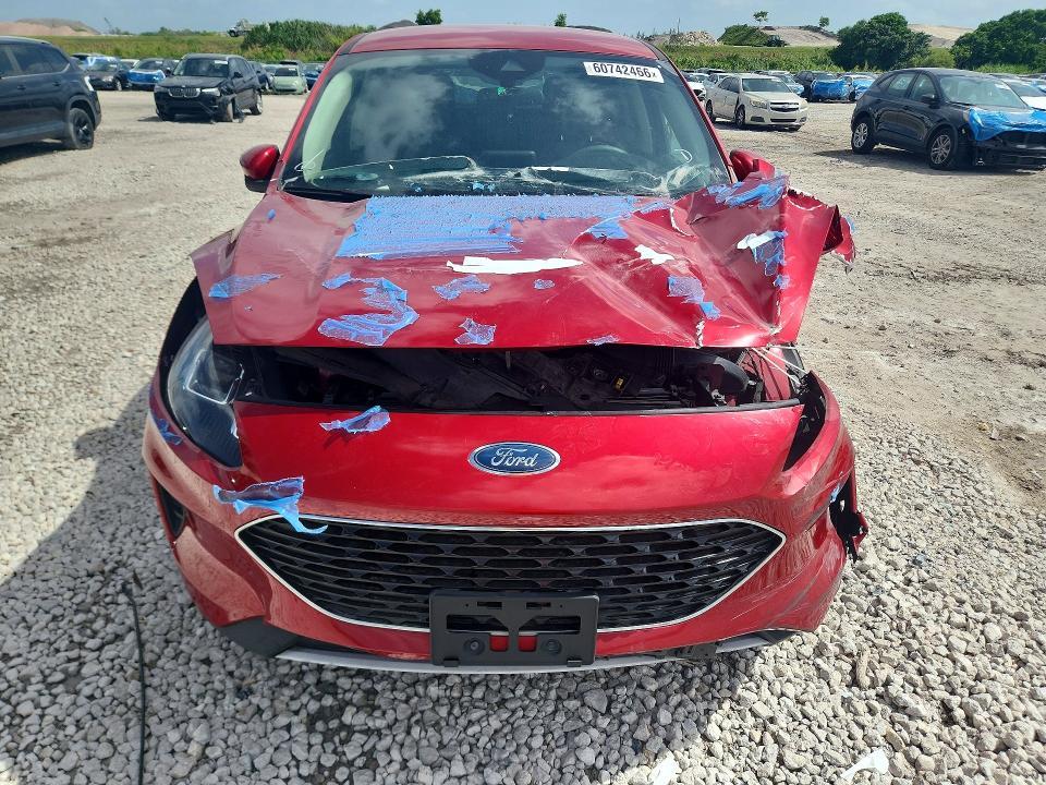 2020 FORD ESCAPE SE — Фото 5 из 13