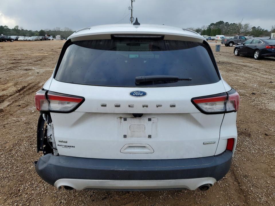 2020 FORD ESCAPE SE — Фото 6 из 12