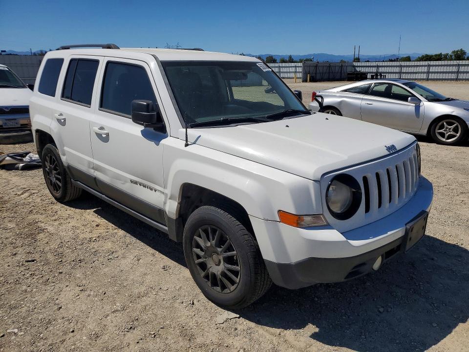 1C4NJPBA8ED596301 2014 JEEP PATRIOT photo no. 4