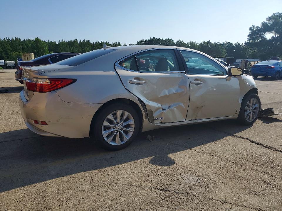 2014 LEXUS ES 300H — Фото 3 из 12